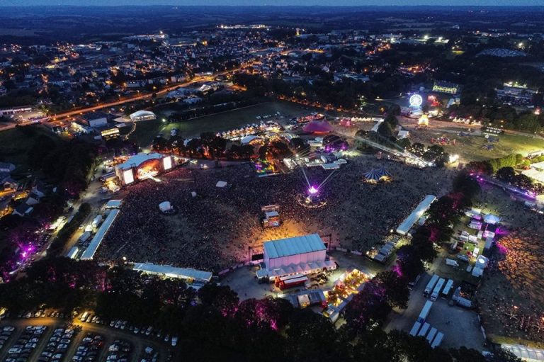 Vieilles Charrues 2024 Com Sting, David Guetta, Kings Of Leon, Sam ...